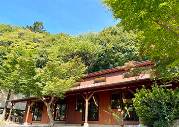 セントラルロッジ